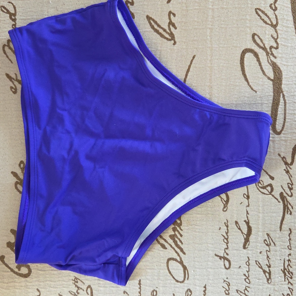 Halara Two Piece Purple Bathing Suit Size S NWT - Picture 7 of 8